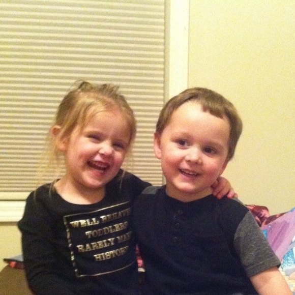 Meet your Posher, Julie - Picture 1 of 1